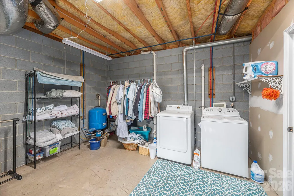34 Joy Hughes Lane Leicester NC 28748