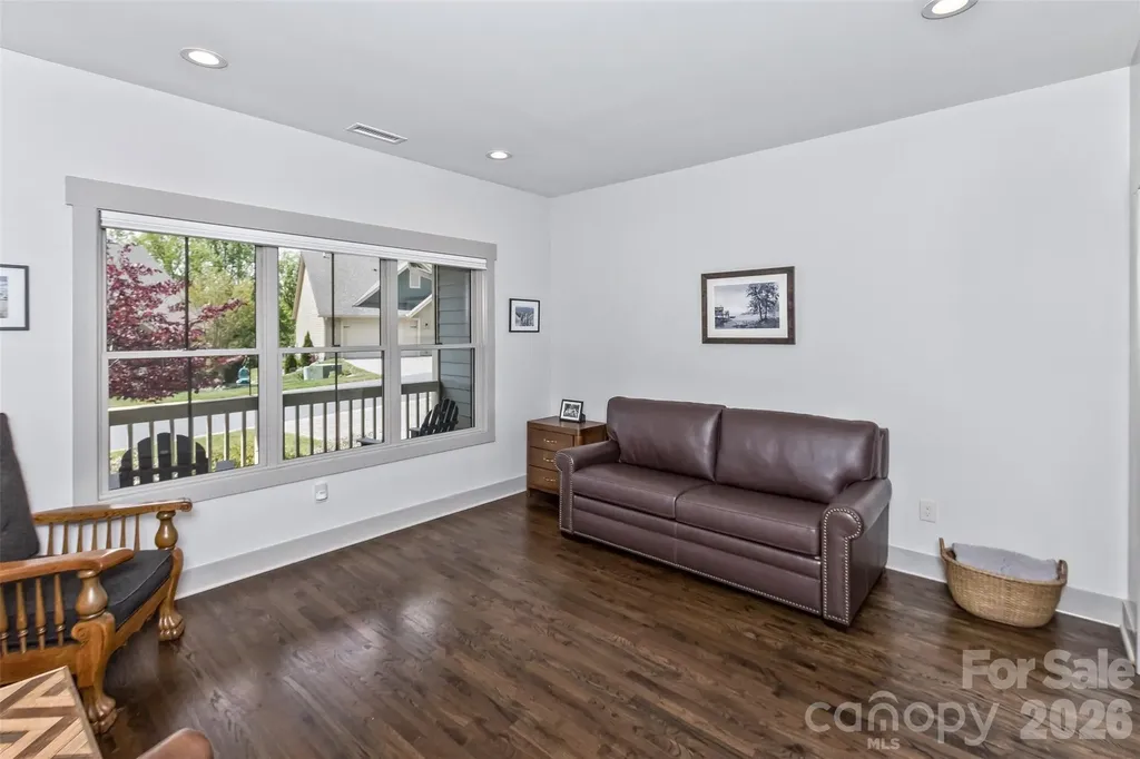 157 Copper Valley Lane Hendersonville NC 28739