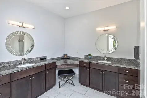 157 Copper Valley Lane Hendersonville NC 28739