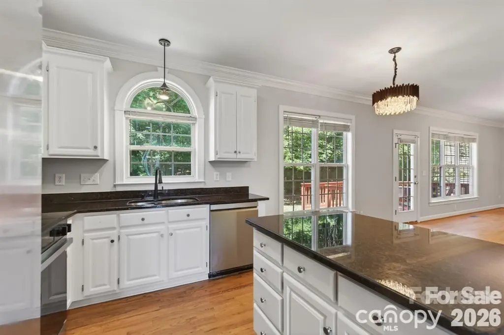11005 Chilcomb Court Charlotte NC 28262