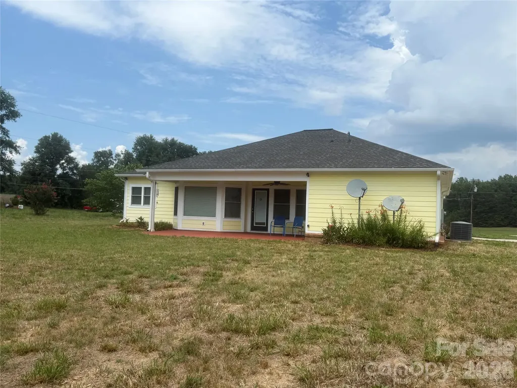 1038 Steel Bridge Road Mooresboro NC 28114