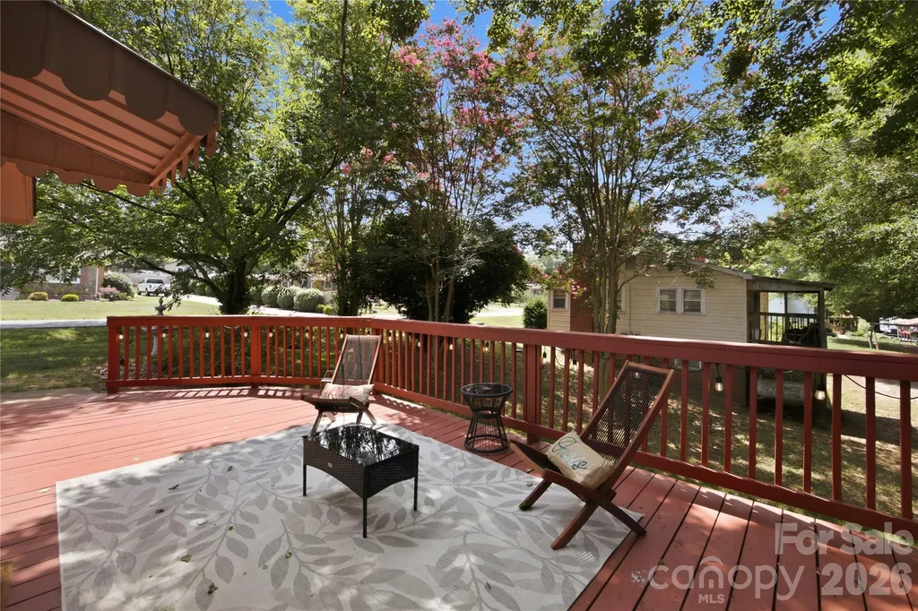 4821 Raleigh Street Conover NC 28613