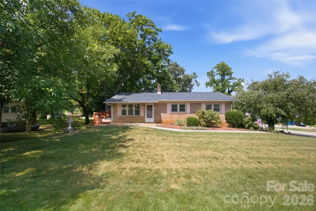 4821 Raleigh Street Conover NC 28613