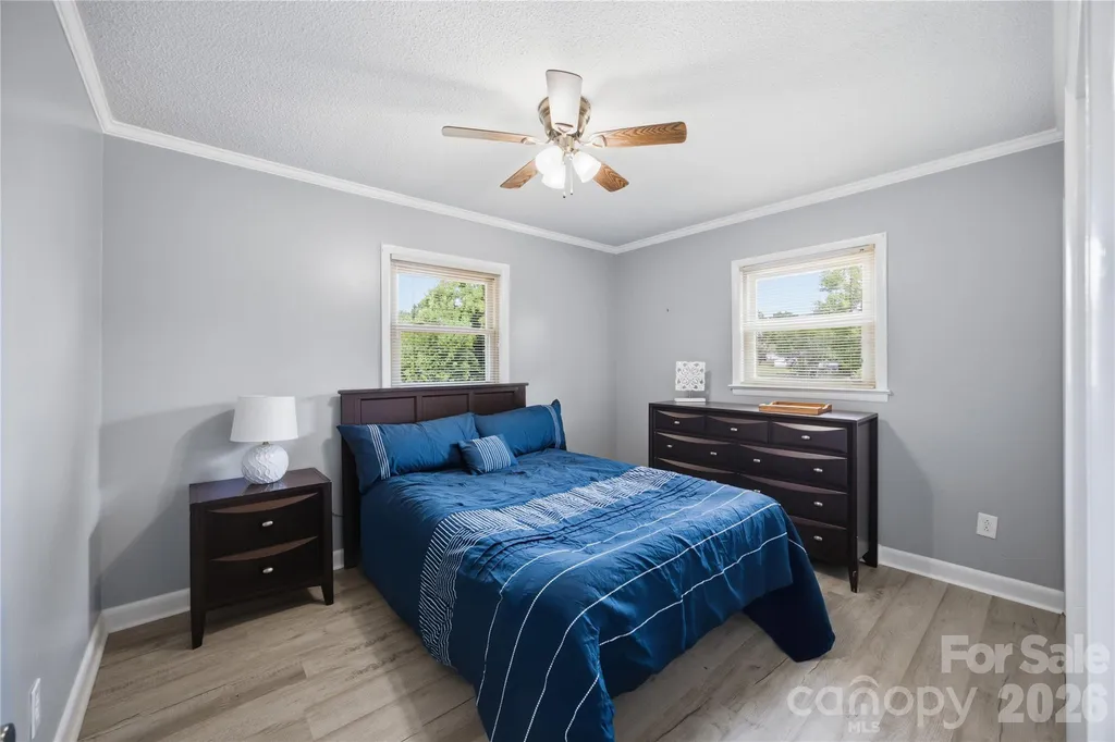 4821 Raleigh Street Conover NC 28613