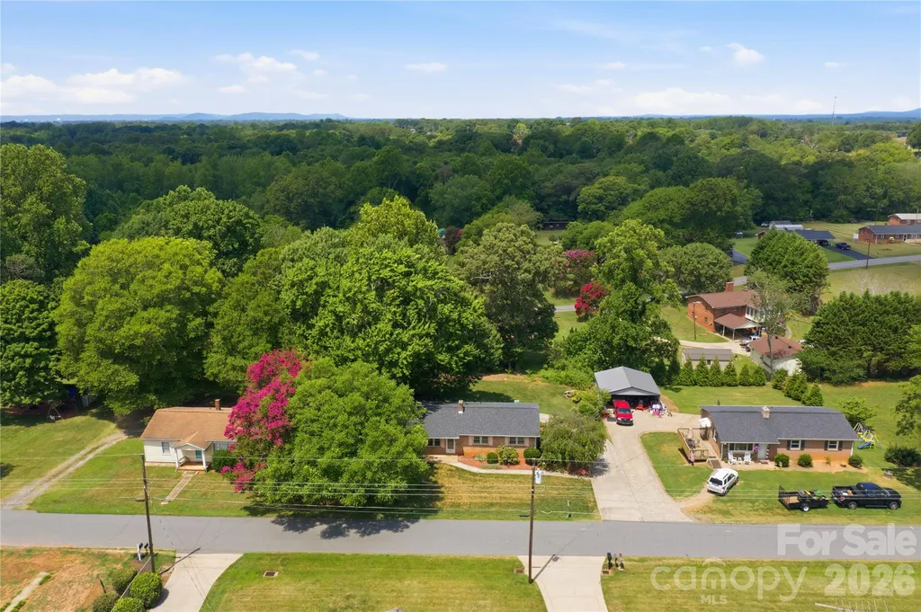 4821 Raleigh Street Conover NC 28613