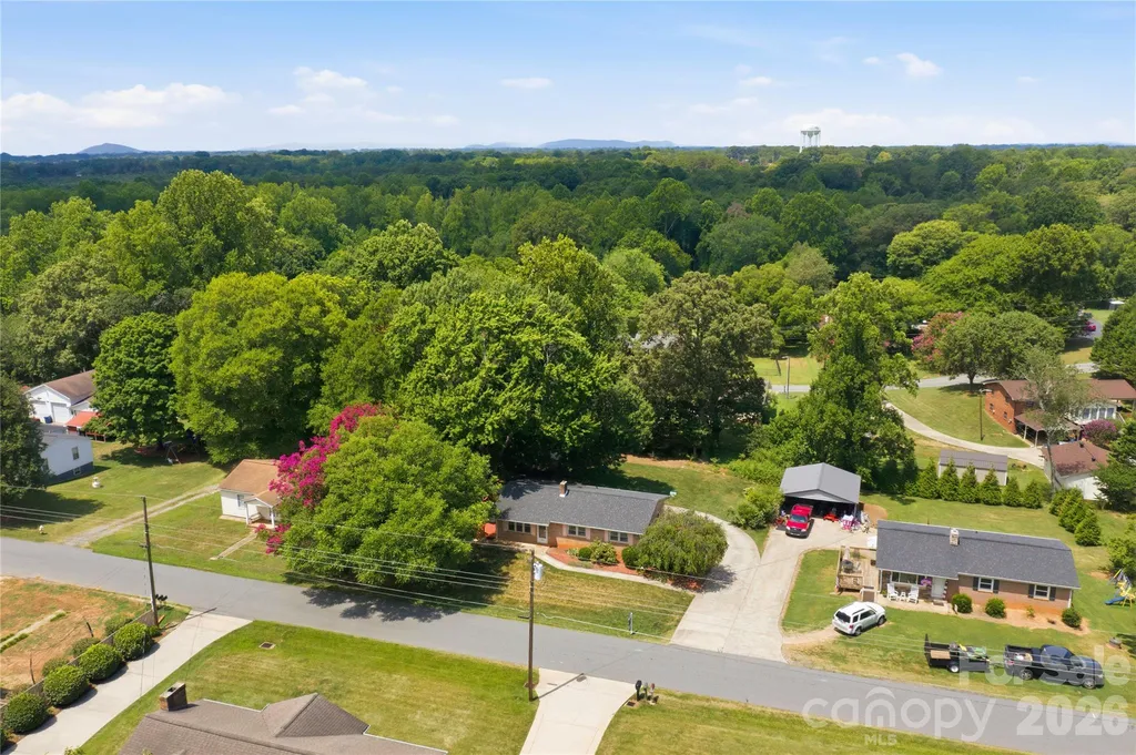 4821 Raleigh Street Conover NC 28613