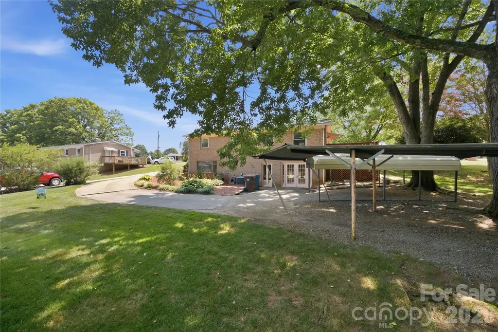 4821 Raleigh Street Conover NC 28613