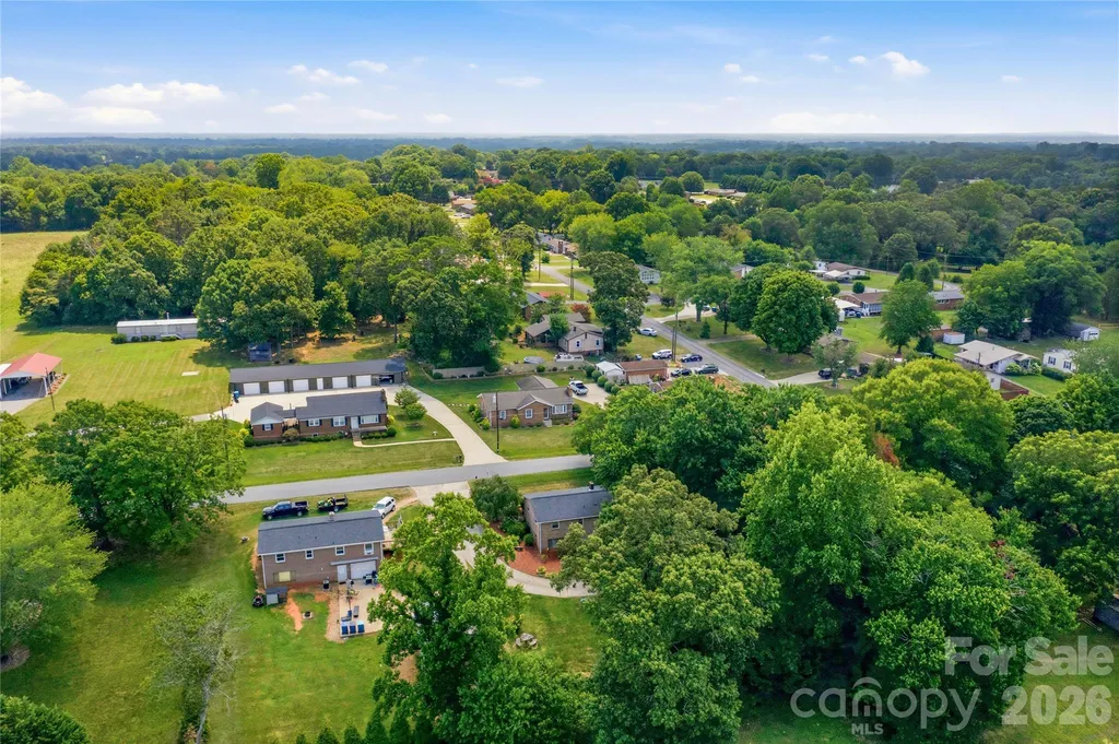 4821 Raleigh Street Conover NC 28613