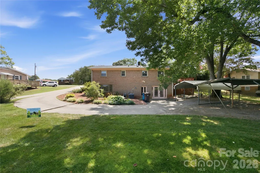 4821 Raleigh Street Conover NC 28613