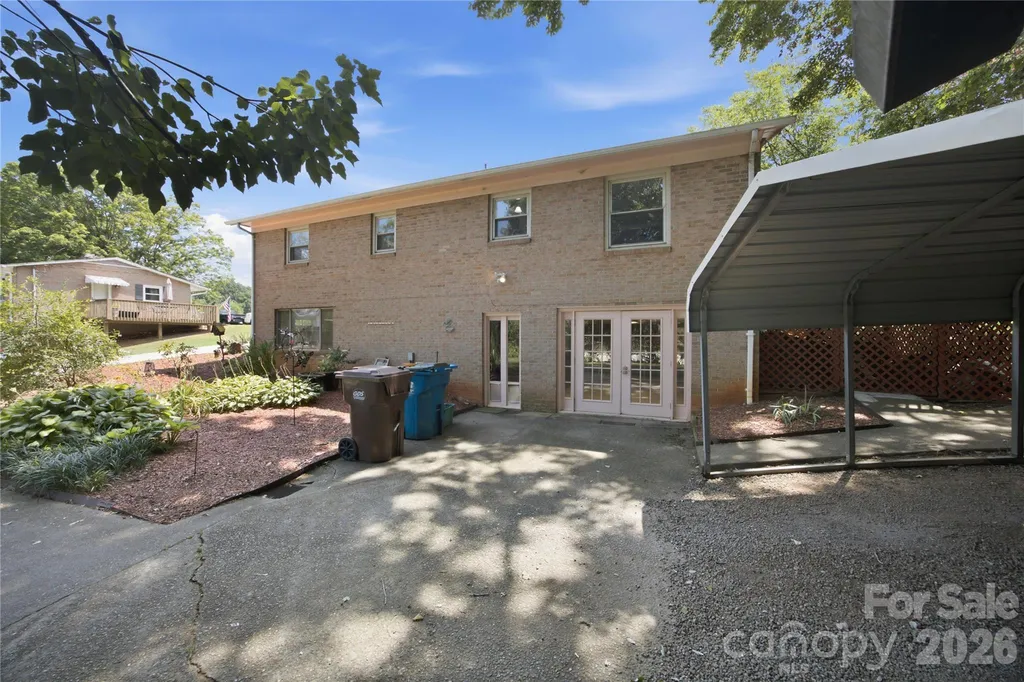 4821 Raleigh Street Conover NC 28613