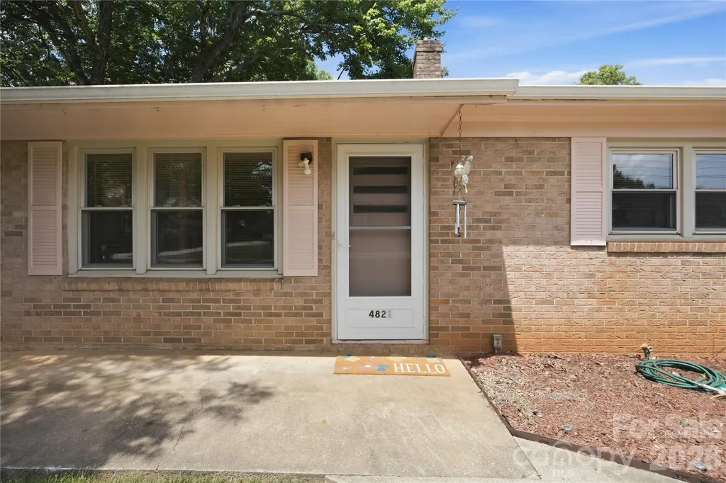 4821 Raleigh Street Conover NC 28613
