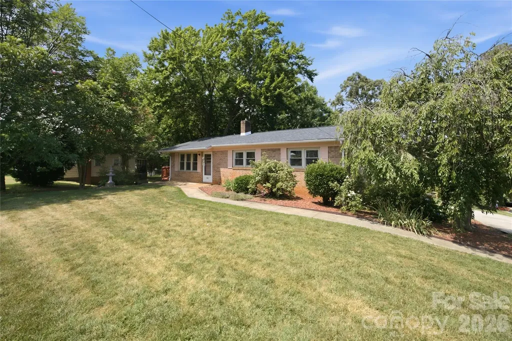 4821 Raleigh Street Conover NC 28613