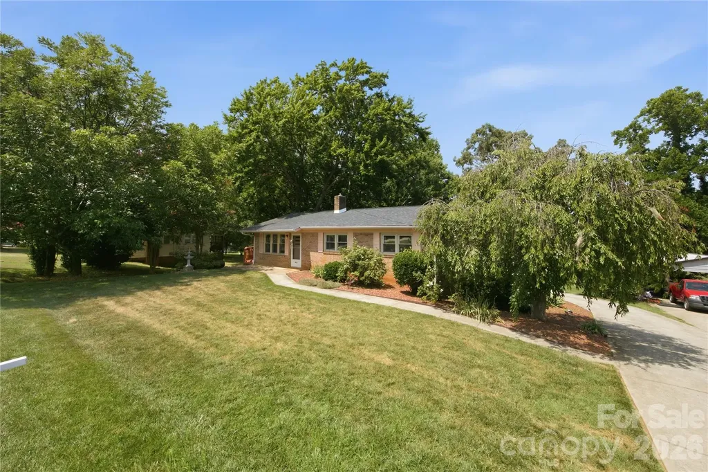 4821 Raleigh Street Conover NC 28613