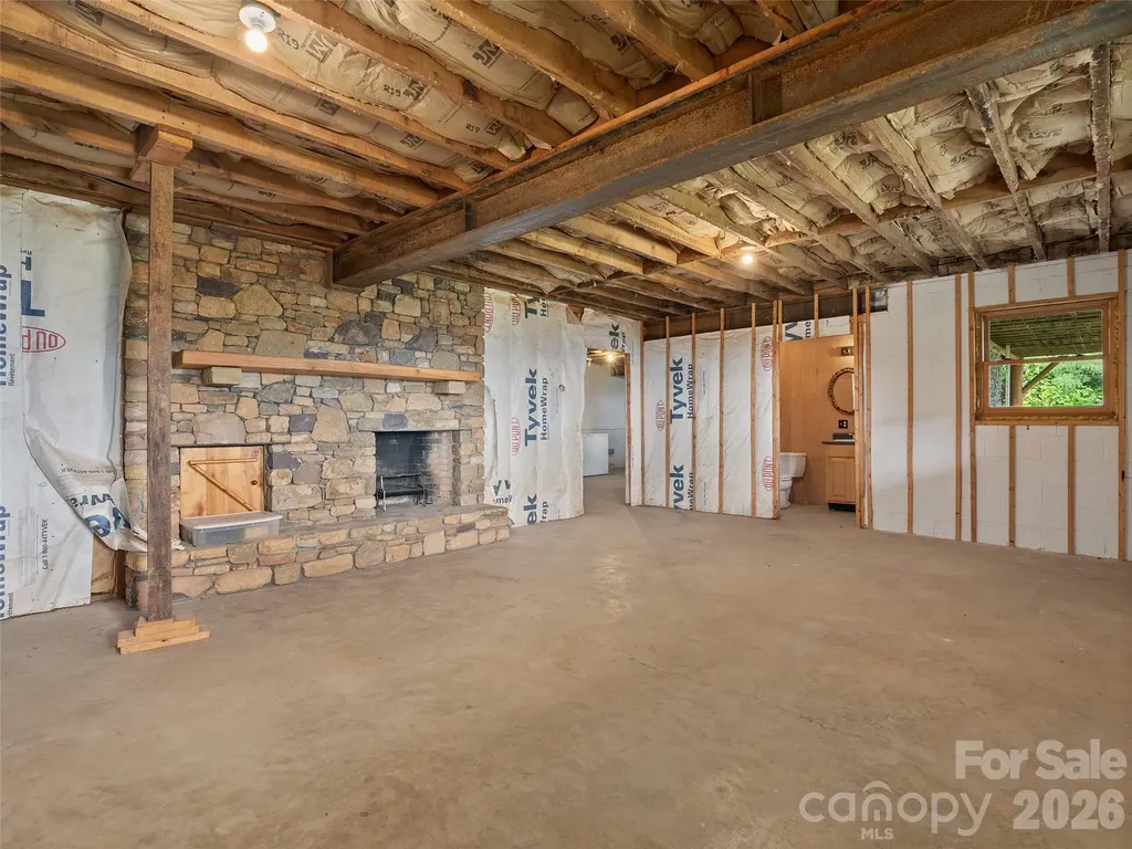 220 Mica Mine Road Waynesville NC 28786