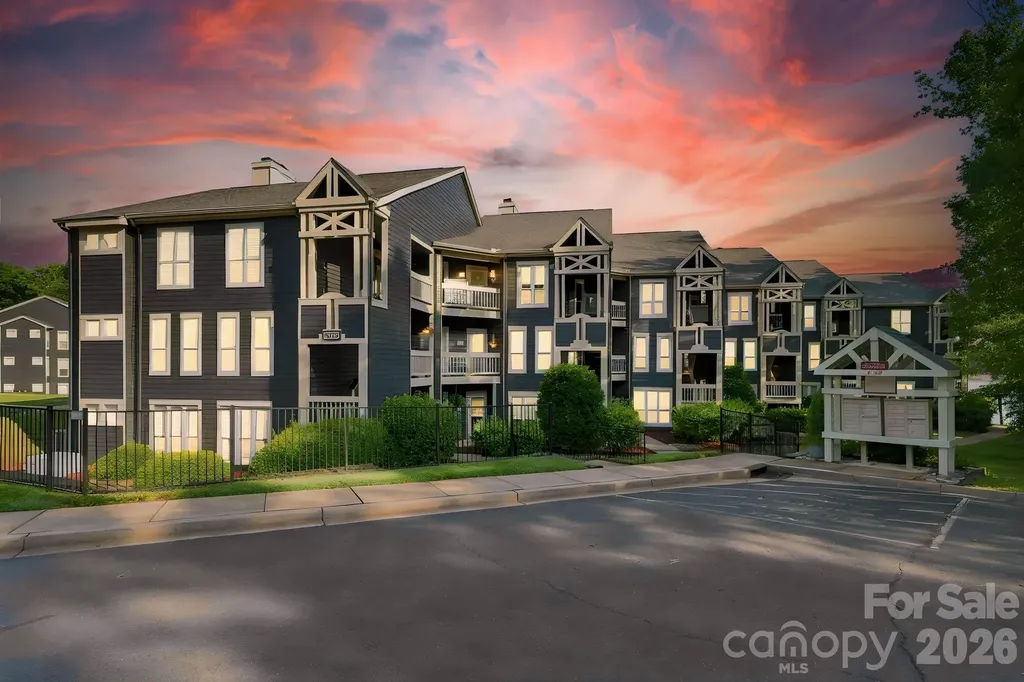 2135 Regatta Lane Denver NC 28037