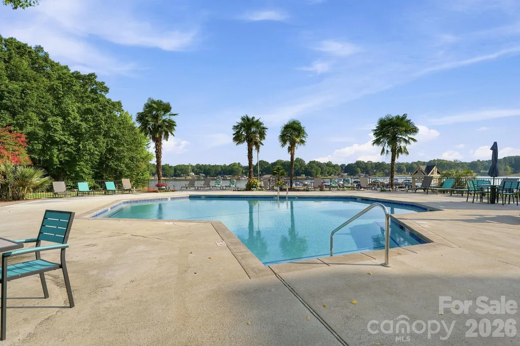 2135 Regatta Lane Denver NC 28037