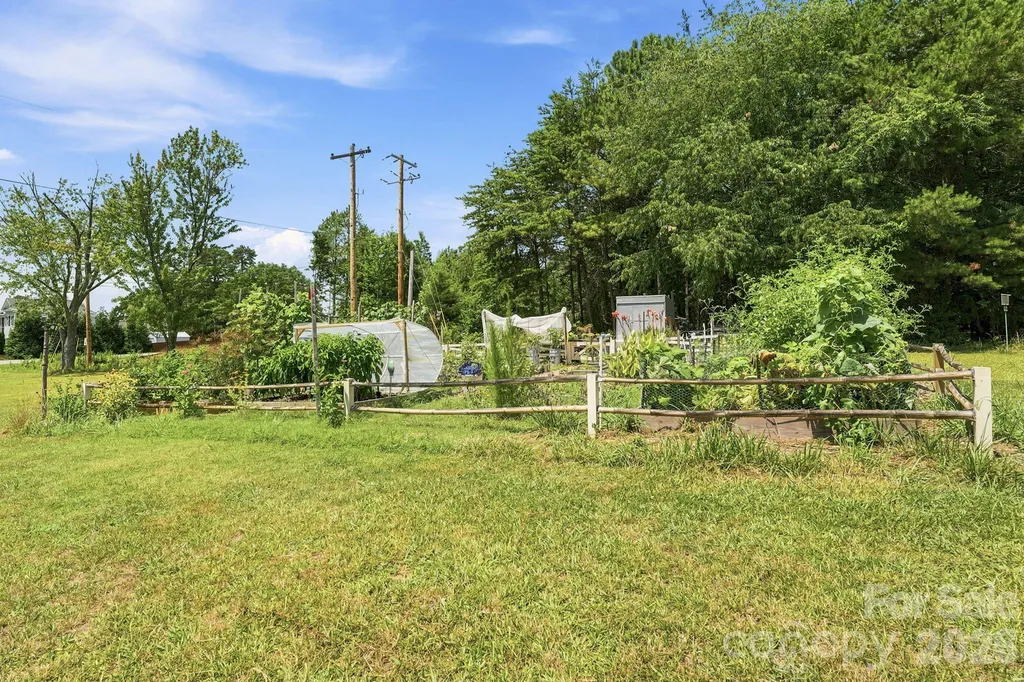 2135 Regatta Lane Denver NC 28037