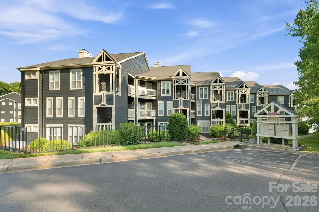 2135 Regatta Lane Denver NC 28037