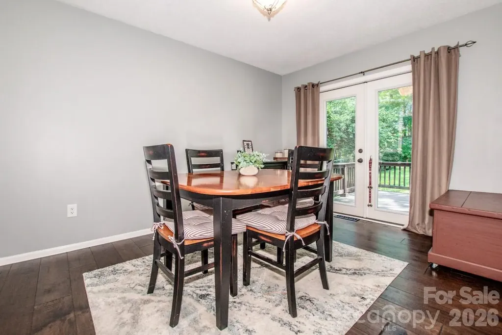 734 Willow Lane Harrisburg NC 28075