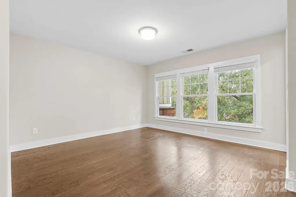 129 Grandin Road Charlotte NC 28208