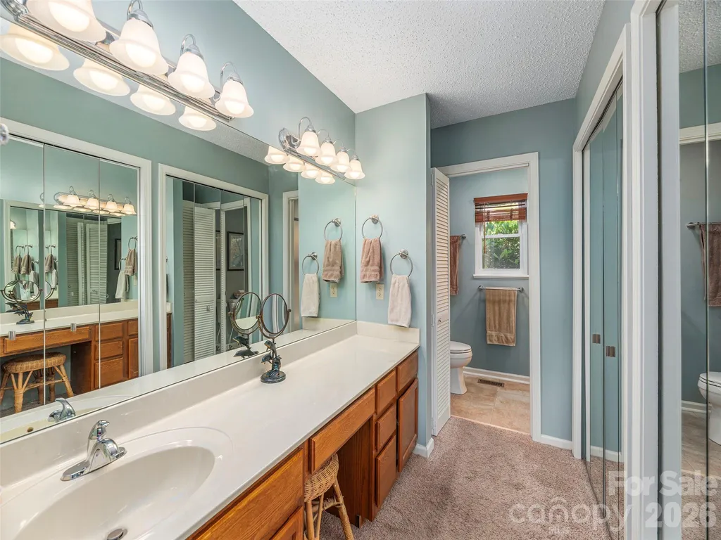 323 Hawks Crest Drive Waynesville NC 28786
