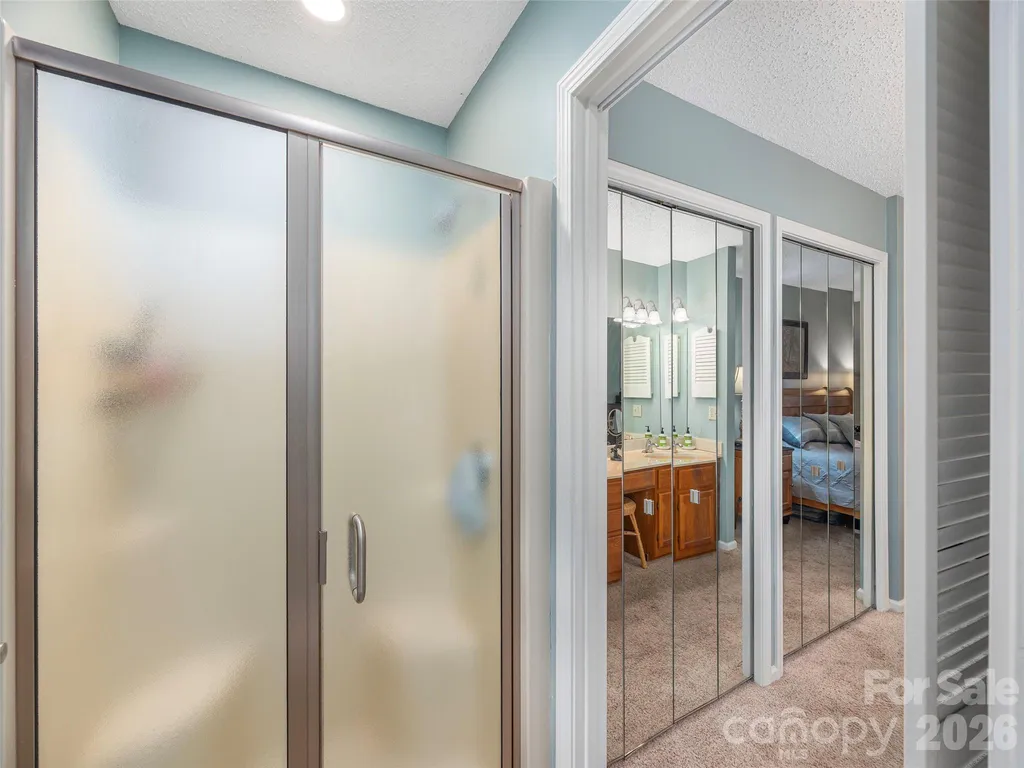 323 Hawks Crest Drive Waynesville NC 28786