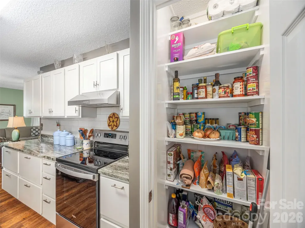 323 Hawks Crest Drive Waynesville NC 28786