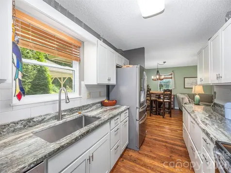 323 Hawks Crest Drive Waynesville NC 28786