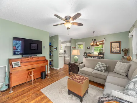 323 Hawks Crest Drive Waynesville NC 28786