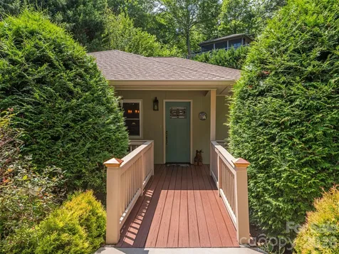 323 Hawks Crest Drive Waynesville NC 28786