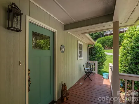 323 Hawks Crest Drive Waynesville NC 28786