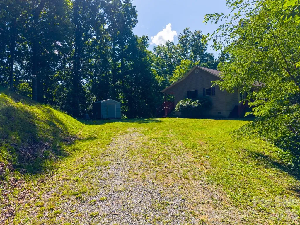 2916 Blanton Branch Road Sylva NC 28779