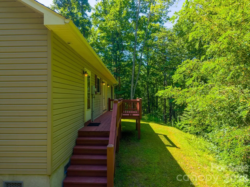 2916 Blanton Branch Road Sylva NC 28779