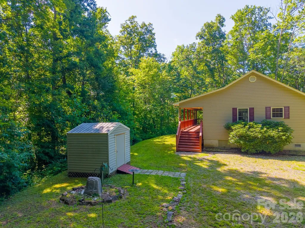 2916 Blanton Branch Road Sylva NC 28779