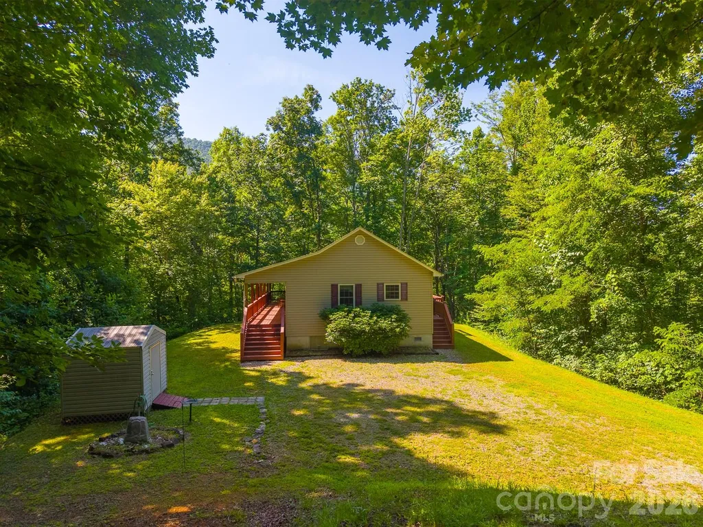 2916 Blanton Branch Road Sylva NC 28779