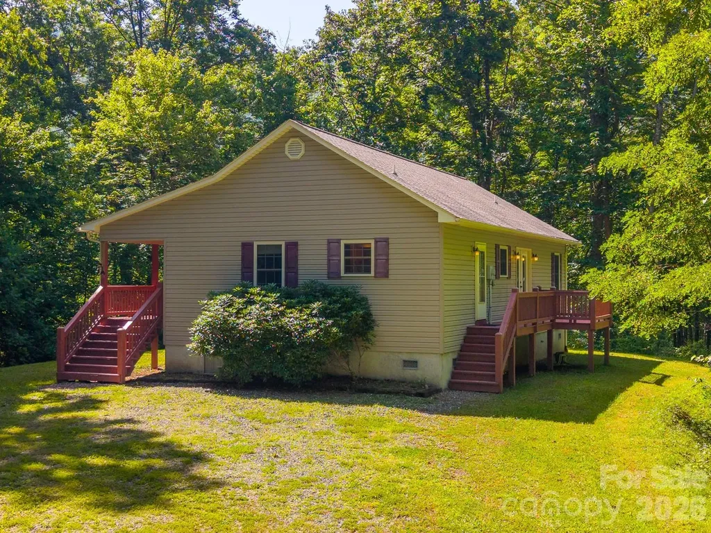 2916 Blanton Branch Road Sylva NC 28779