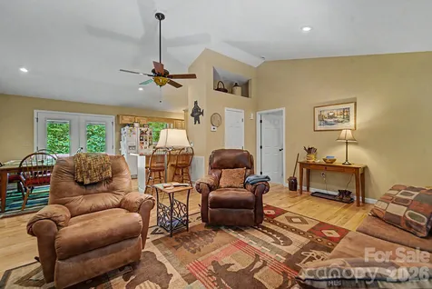2916 Blanton Branch Road Sylva NC 28779