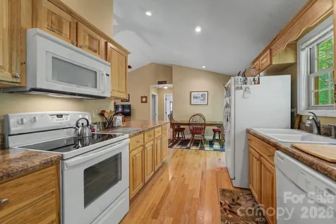 2916 Blanton Branch Road Sylva NC 28779