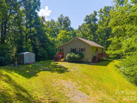 2916 Blanton Branch Road Sylva NC 28779