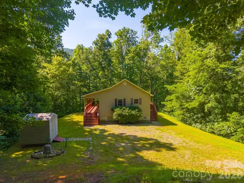 2916 Blanton Branch Road Sylva NC 28779