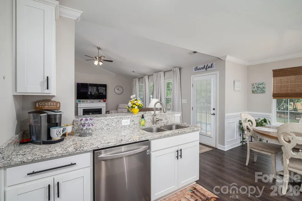 4164 S Olivers Cross Road Newton NC 28658