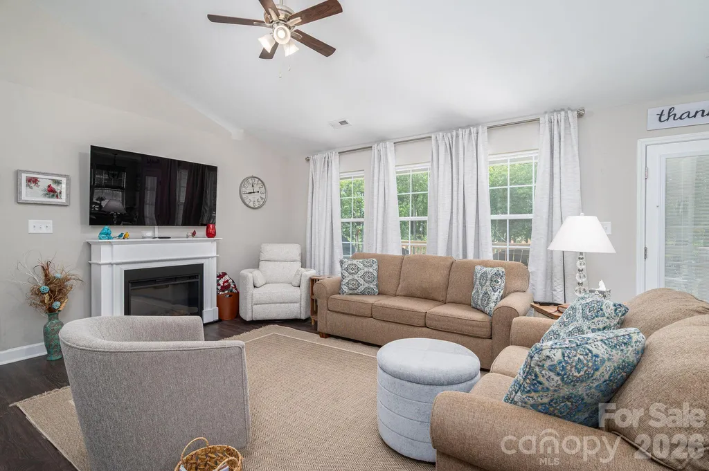 4164 S Olivers Cross Road Newton NC 28658