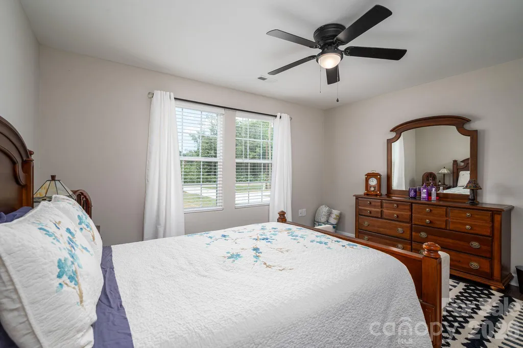 4164 S Olivers Cross Road Newton NC 28658