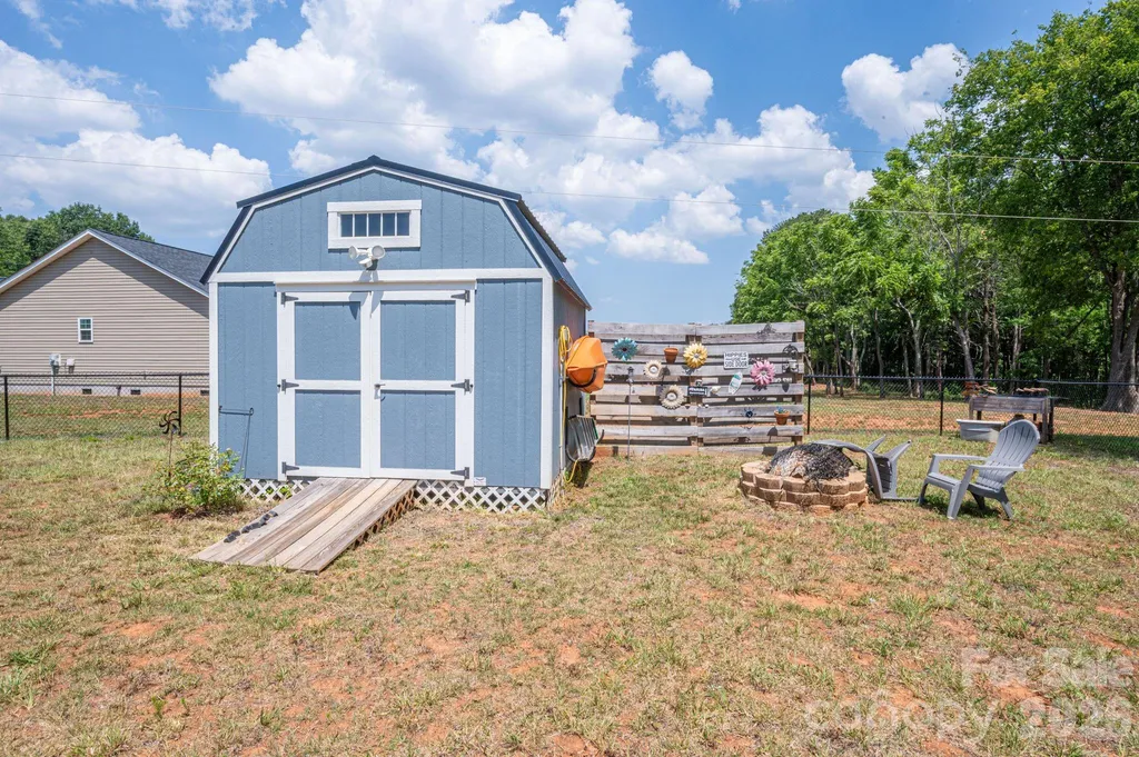 4164 S Olivers Cross Road Newton NC 28658
