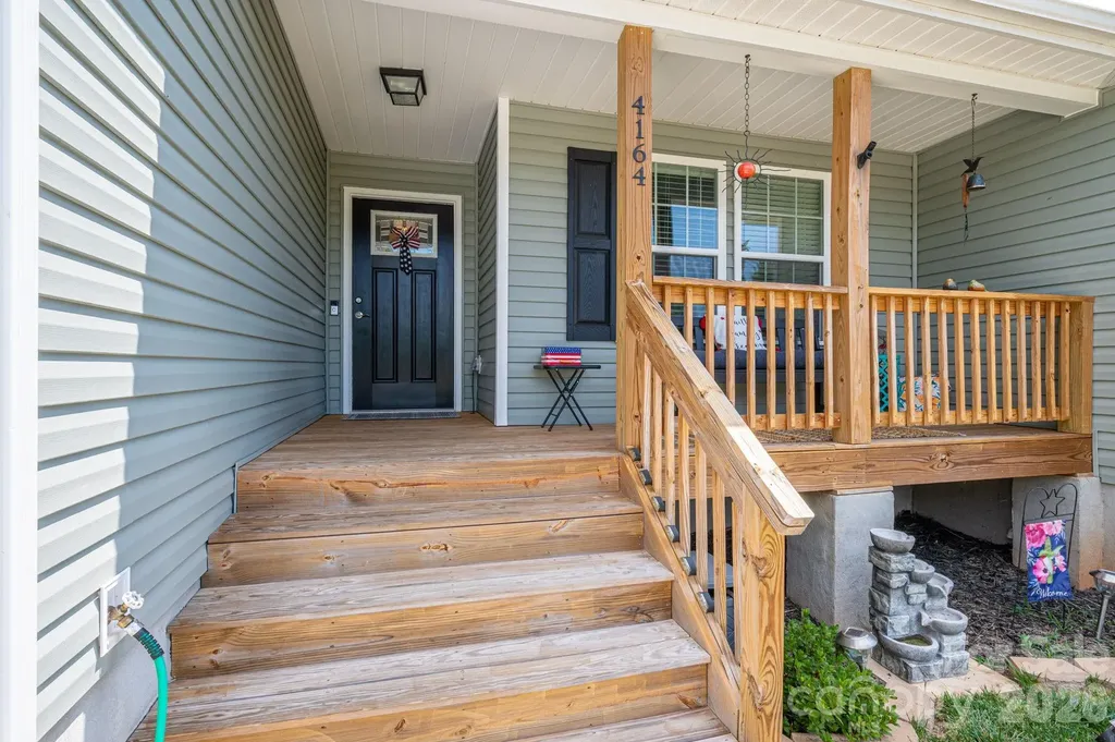 4164 S Olivers Cross Road Newton NC 28658