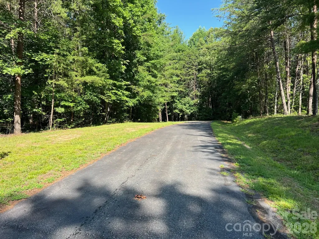49 Trillium Trail Nebo NC 28761