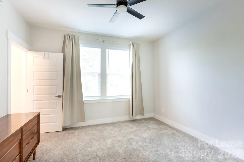 2245 Electric Lane Charlotte NC 28205