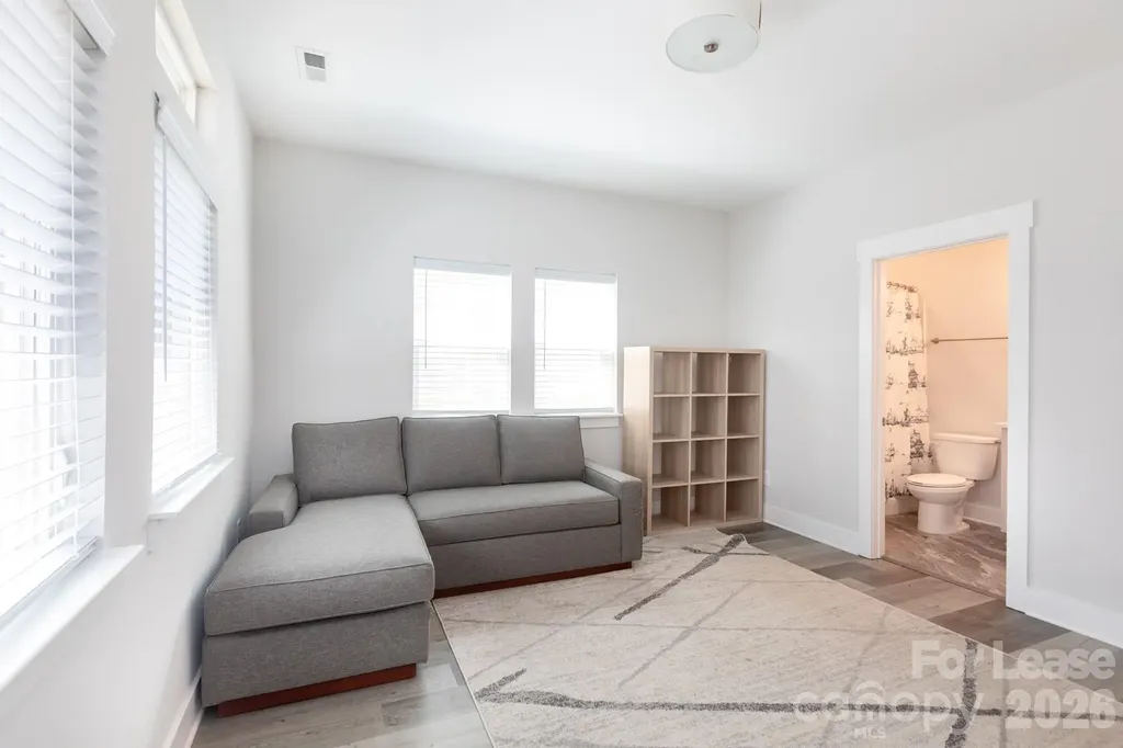 2245 Electric Lane Charlotte NC 28205