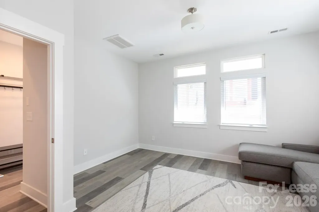 2245 Electric Lane Charlotte NC 28205
