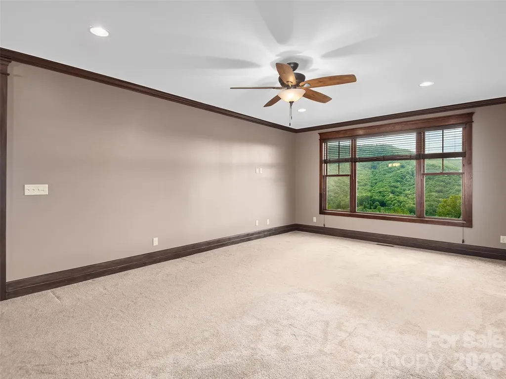 91 Watershed Way Horse Shoe NC 28742